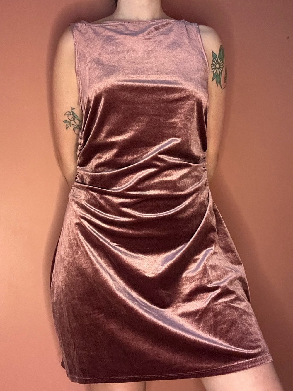 Wild Fable mauve pink velvet midi dress with boat neckline - Picture 4 of 5